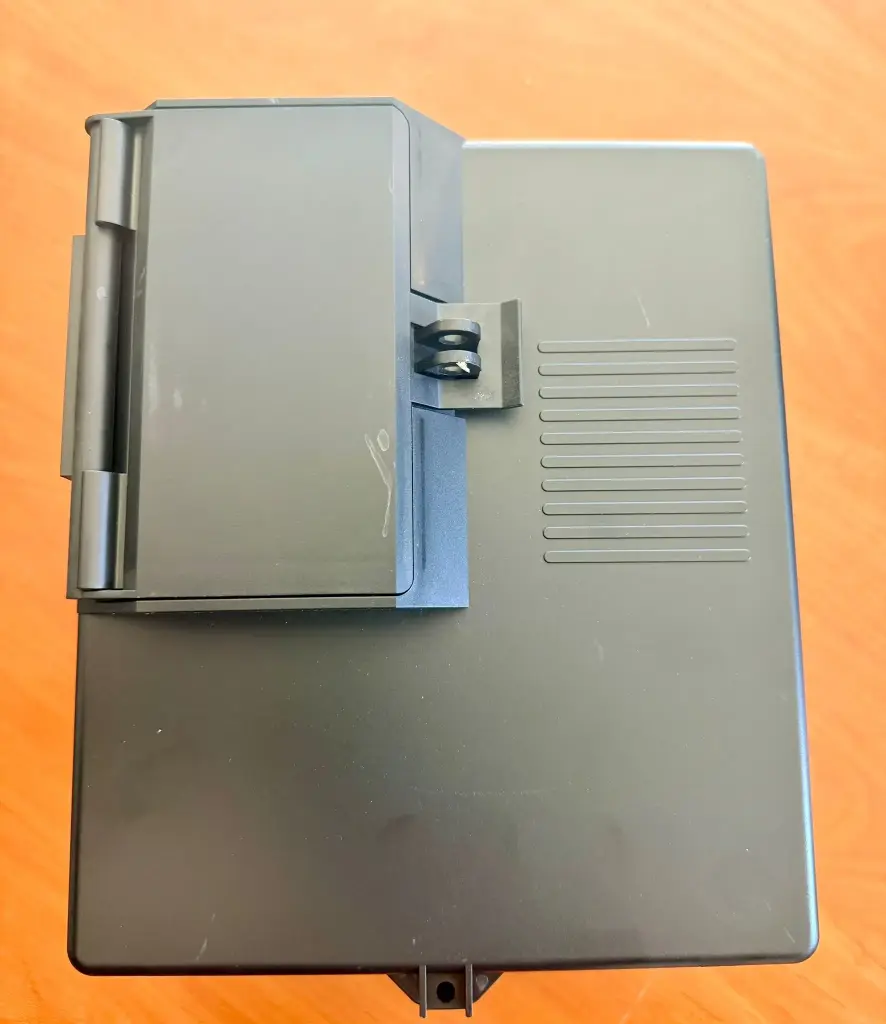 [cajatipge104] Caja Breaker GE 4 (104) plastica exterior 